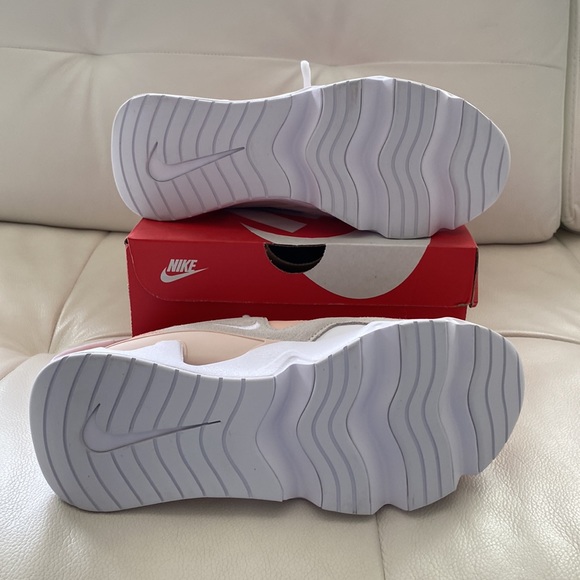 SOLD - Picture 9 of 16